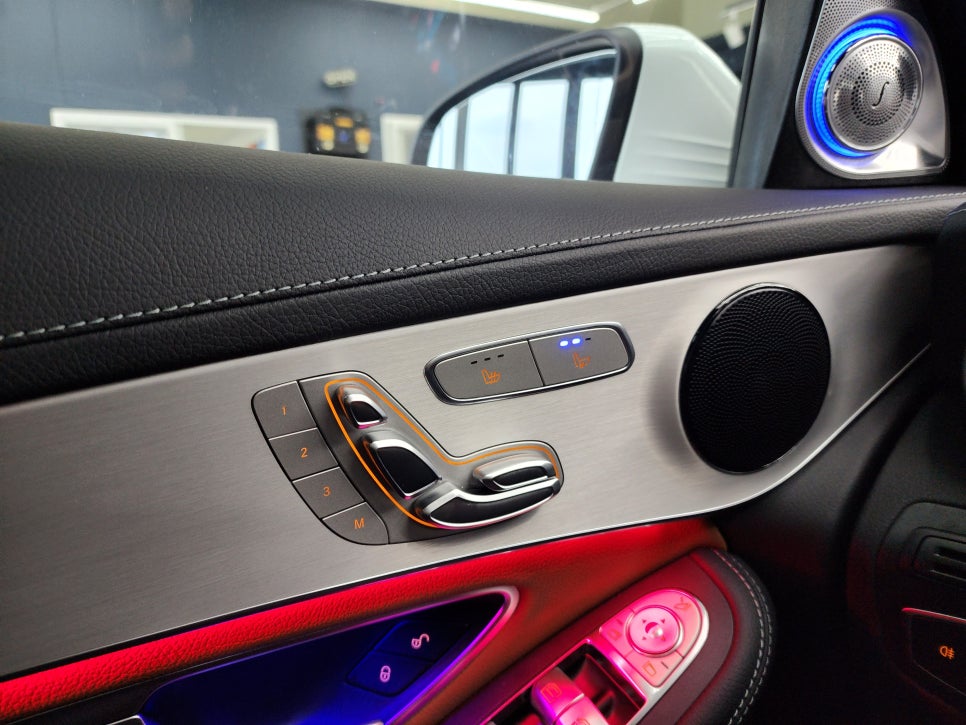 벤츠 GLC220d - 통풍시트, 세로그릴, 3d부메스터 " 인기 시공을 한번에~~~ "