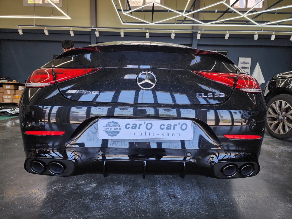 벤츠 Cls53amg - 디퓨저 & 듀얼머플러팁 / 월계수 도어스팟