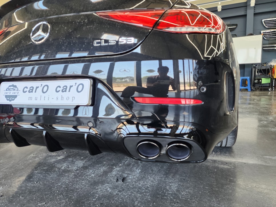 벤츠 Cls53amg - 디퓨저 & 듀얼머플러팁 / 월계수 도어스팟