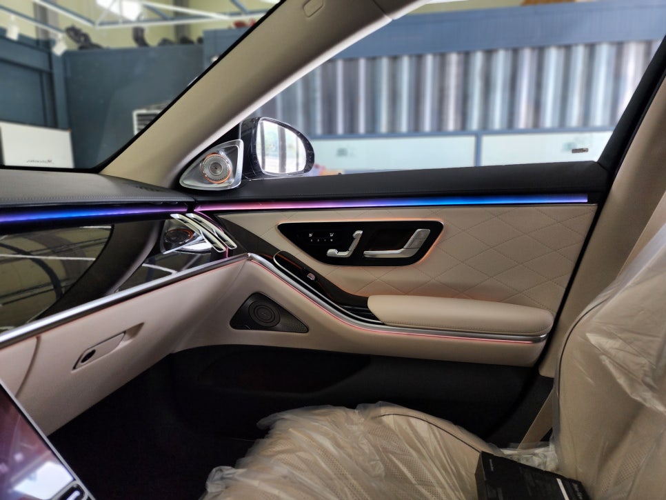광주 벤츠 엠비언트 ] 벤츠 S500 - 액티브 엠비언트 & 4D 부메스터 패키지