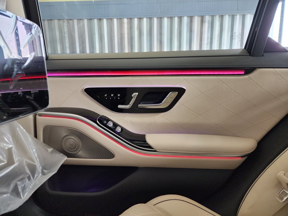 광주 벤츠 엠비언트 ] 벤츠 S500 - 액티브 엠비언트 & 4D 부메스터 패키지