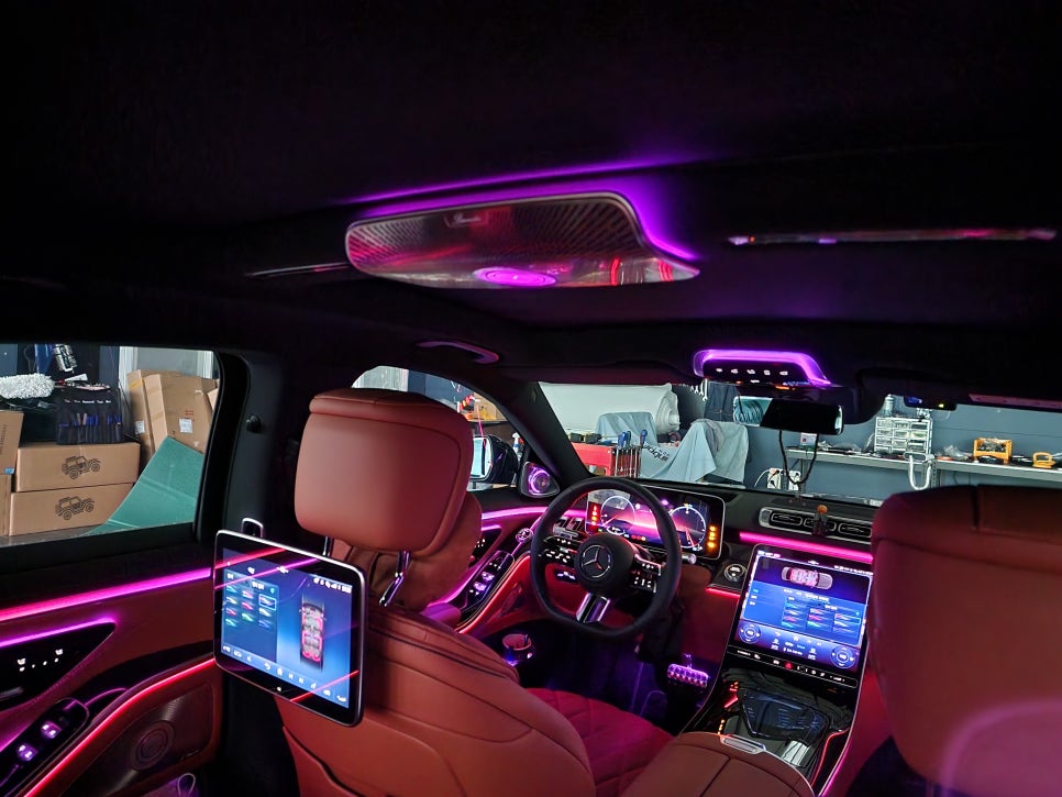 벤츠 S500 - 액티브엠비언트 & 4d부메스터 & 천장 부메스터엠비언트 3종 " 천장 부메스터 엠비언트 신상 시공 !!! "