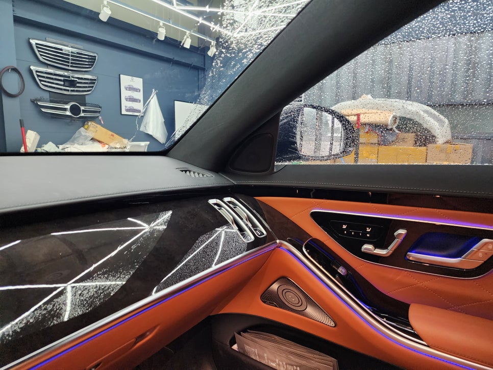 벤츠 S500 - 액티브엠비언트 & 4d부메스터 & 천장 부메스터엠비언트 3종 " 천장 부메스터 엠비언트 신상 시공 !!! "