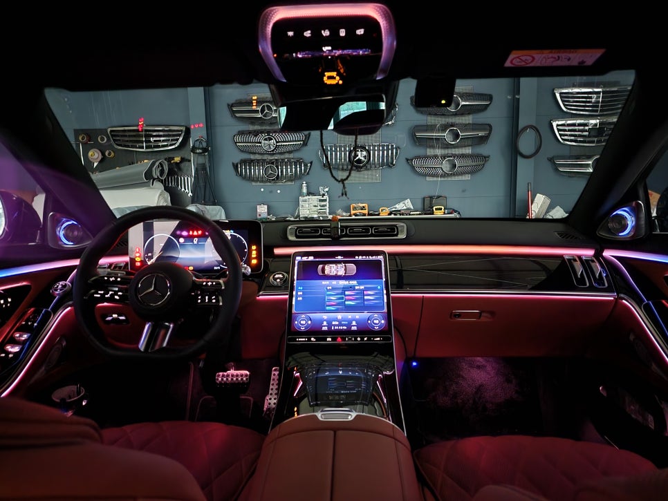 벤츠 S500 - 액티브엠비언트 & 4d부메스터 & 천장 부메스터엠비언트 3종 " 천장 부메스터 엠비언트 신상 시공 !!! "