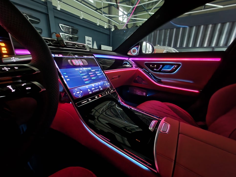 벤츠 S500 - 액티브엠비언트 & 4d부메스터 & 천장 부메스터엠비언트 3종 " 천장 부메스터 엠비언트 신상 시공 !!! "