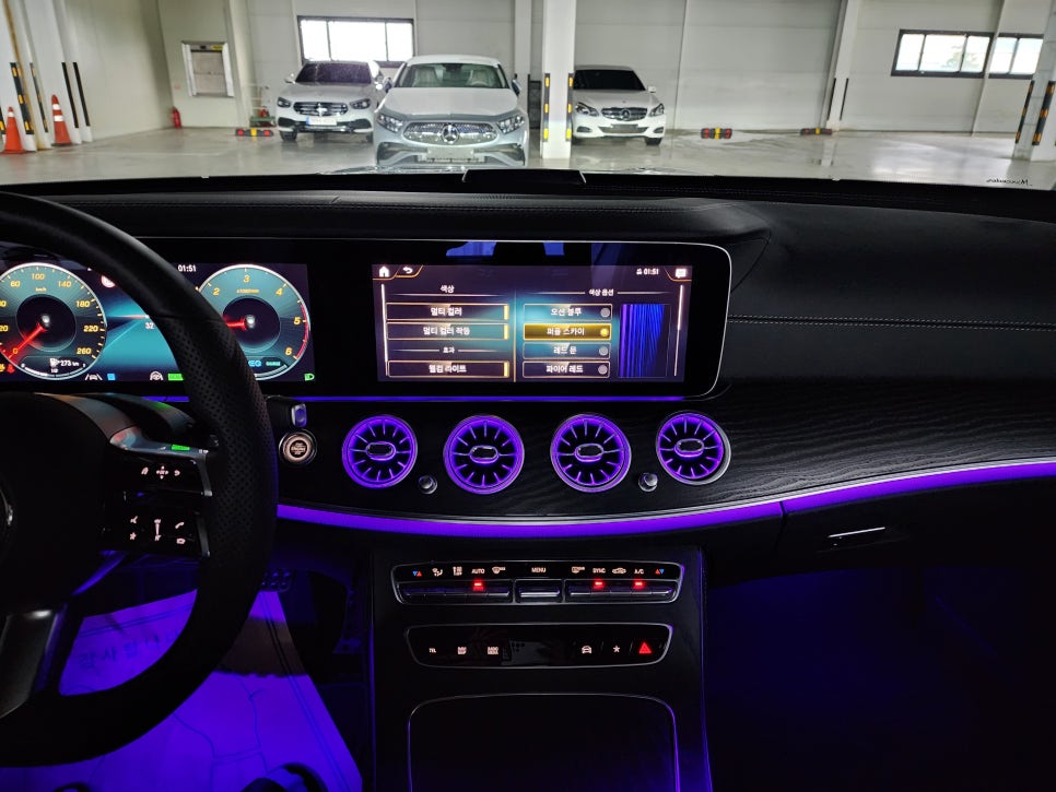 광주 벤츠 레트로핏 ] 벤츠 E220d - 송풍구 엠비언트 & 벤츠정품 led