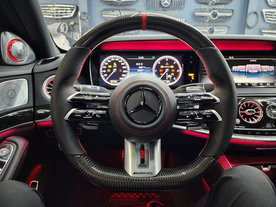 광주 벤츠레트로핏 카오카오 ] 벤츠 S350d - 신형 amg 카본 잠자리핸들 교체