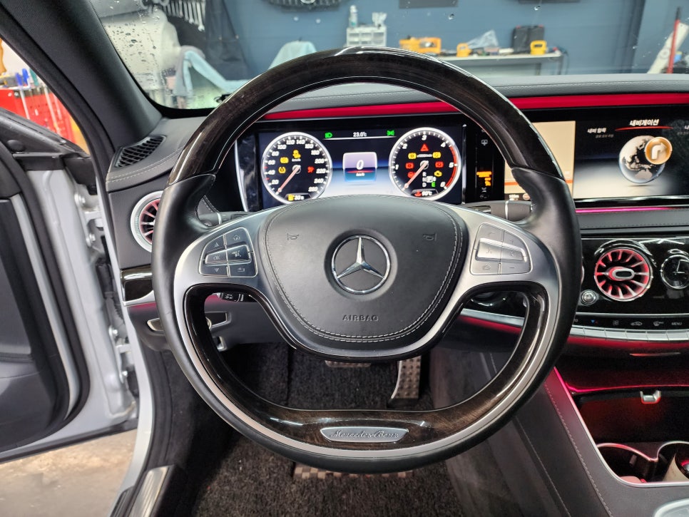 광주 벤츠레트로핏 카오카오 ] 벤츠 S350d - 신형 amg 카본 잠자리핸들 교체