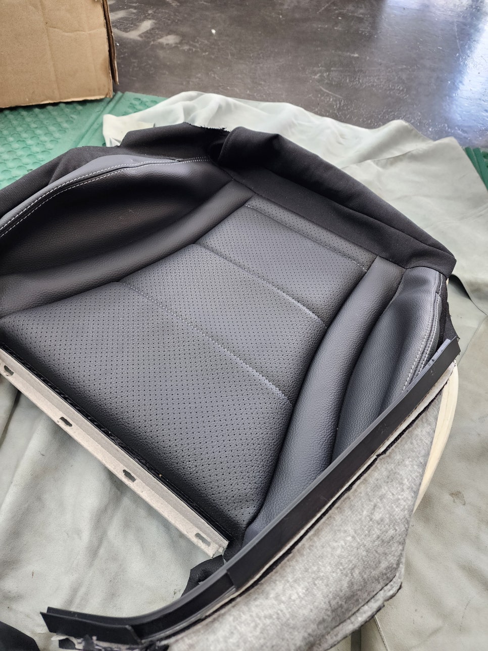 광주 통풍시트 ] 벤츠 Glc220d - 통풍시트 " 끝나지 않는 더위.."
