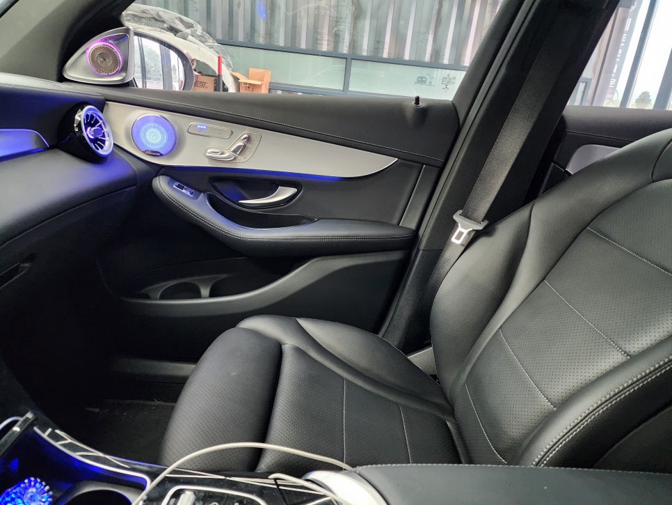광주 통풍시트 ] 벤츠 Glc220d - 통풍시트 " 끝나지 않는 더위.."