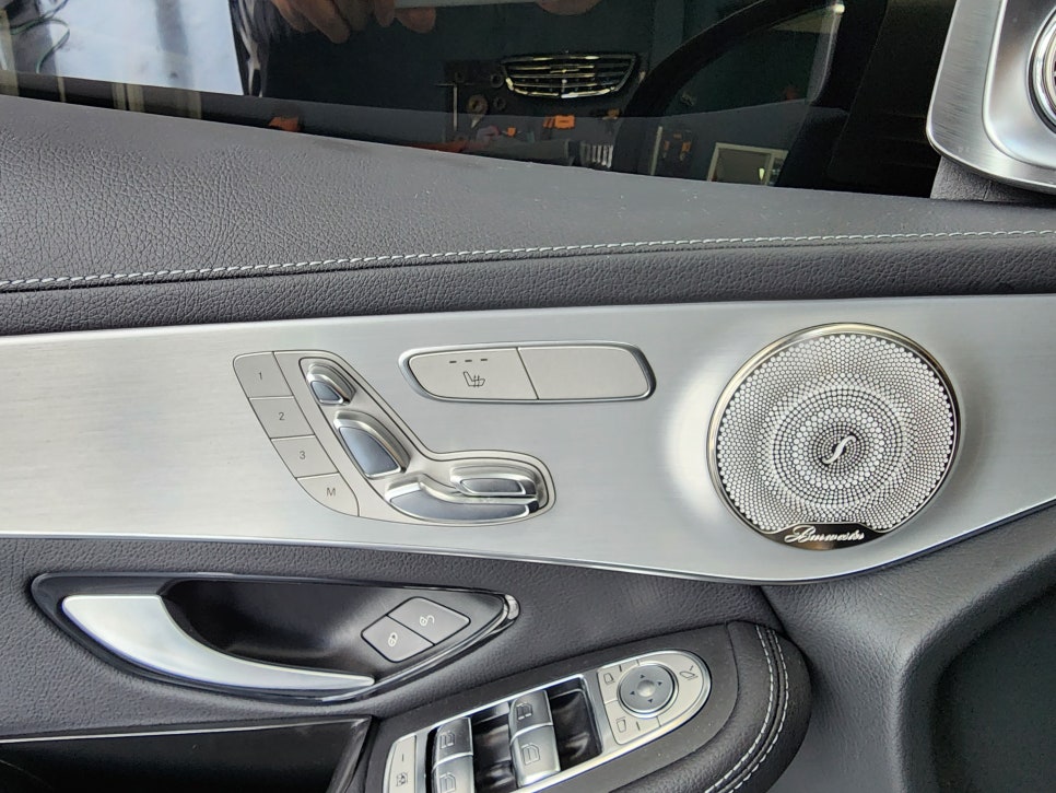 광주 통풍시트 ] 벤츠 Glc220d - 통풍시트 " 끝나지 않는 더위.."