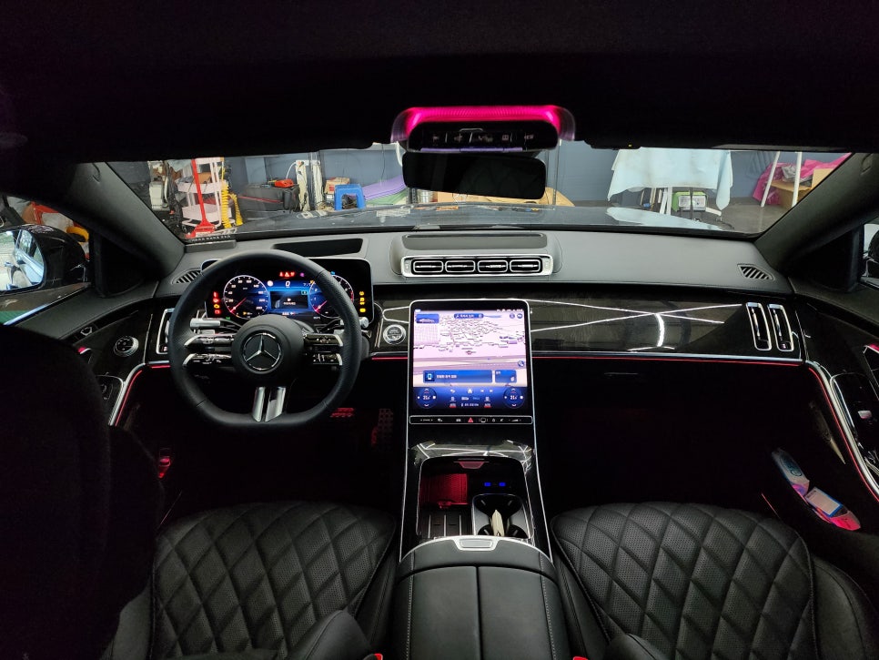 벤츠 S500 - 액티브 엠비언트& 정품 4d부메스터  " S클래스에 절대 빠질 수 없는 튜닝 !!! "