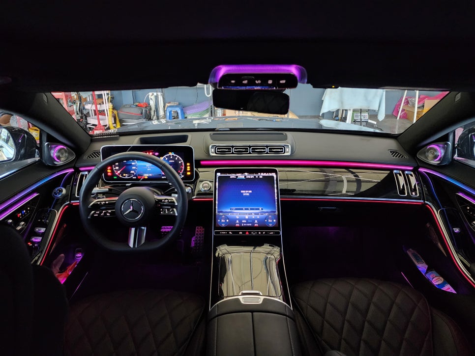 벤츠 S500 - 액티브 엠비언트& 정품 4d부메스터  " S클래스에 절대 빠질 수 없는 튜닝 !!! "