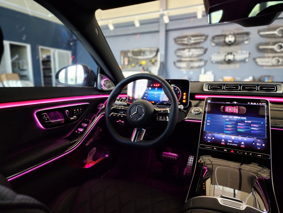 벤츠 S500 - 액티브 엠비언트& 정품 4d부메스터  " S클래스에 절대 빠질 수 없는 튜닝 !!! "