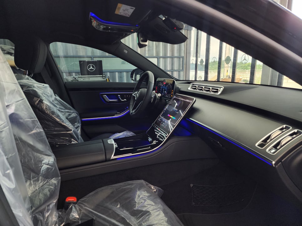 벤츠 S350d - 액티브 엠비언트 & 4d부메스터 패키지 " 완벽한 인테리어"
