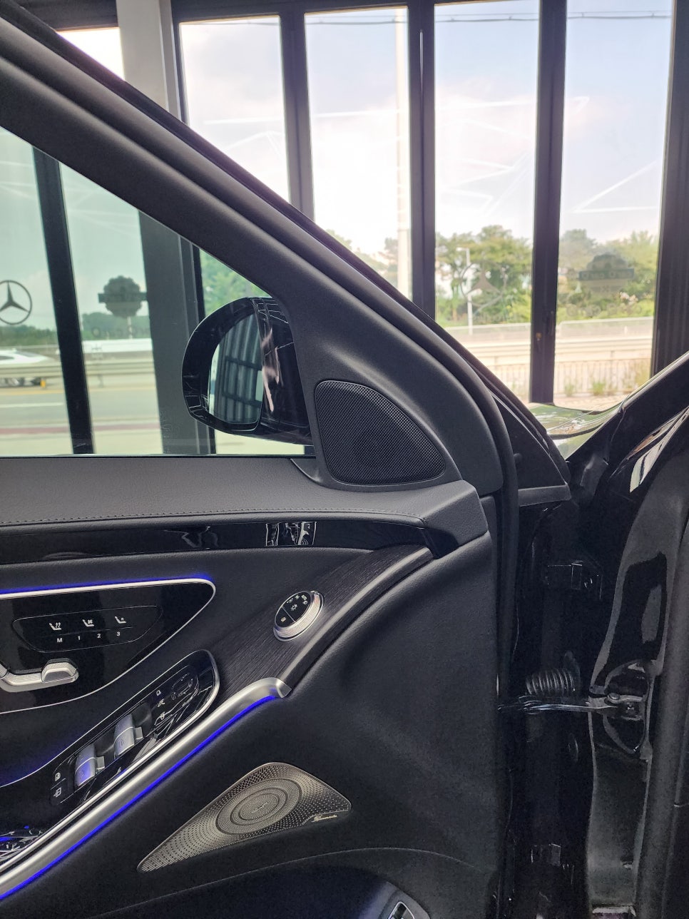 벤츠 S350d - 액티브 엠비언트 & 4d부메스터 패키지 " 완벽한 인테리어"
