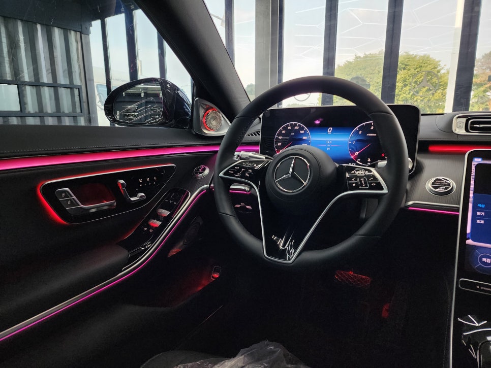 벤츠 S350d - 액티브 엠비언트 & 4d부메스터 패키지 " 완벽한 인테리어"