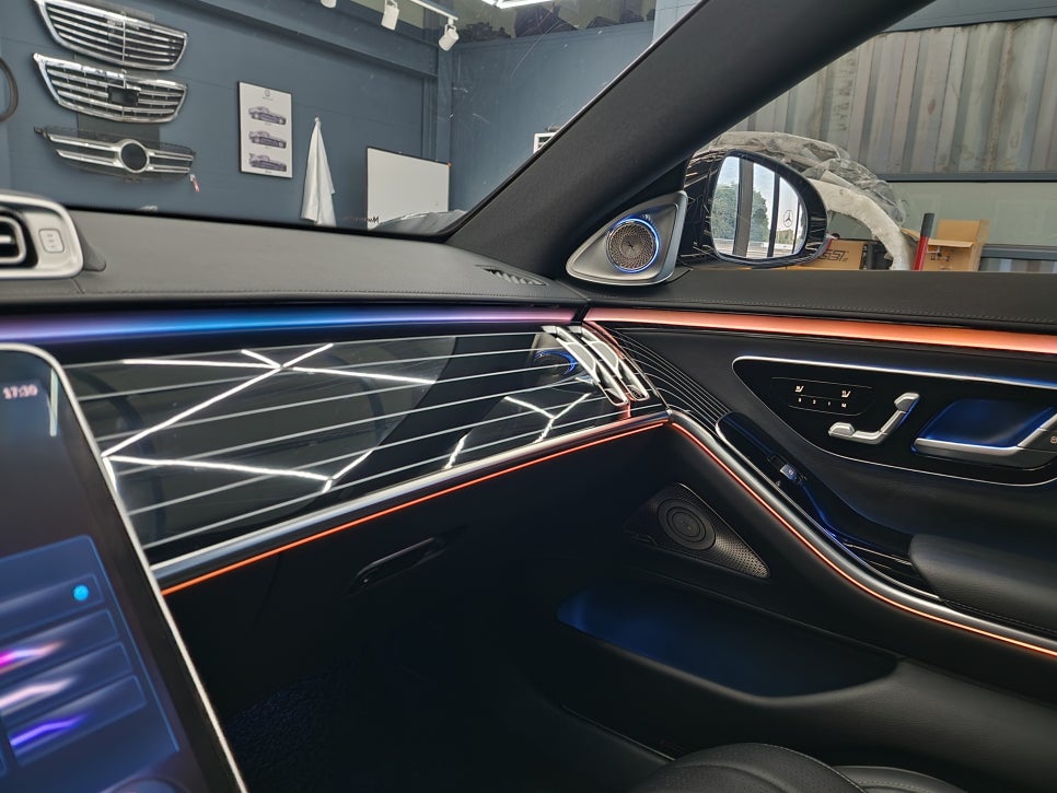 벤츠 S350d - 피아노락커트림 & 액티브엠비언트 & 4d부메스터