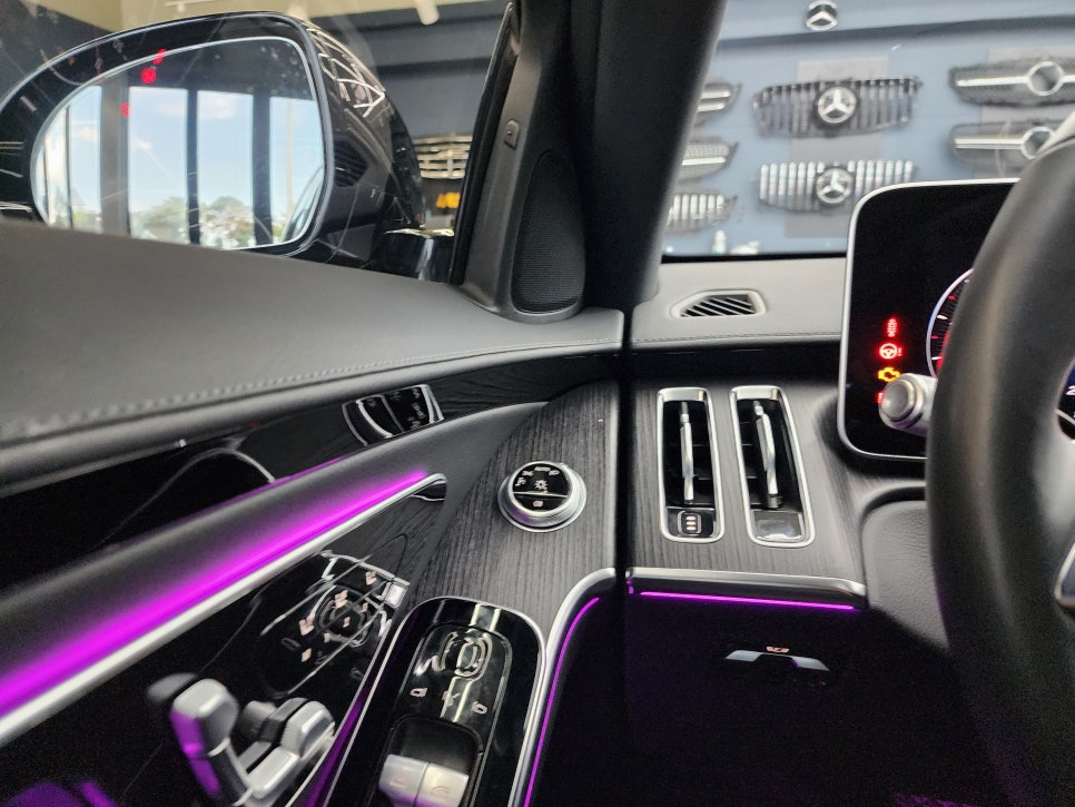 벤츠 S350d - 피아노락커트림 & 액티브엠비언트 & 4d부메스터
