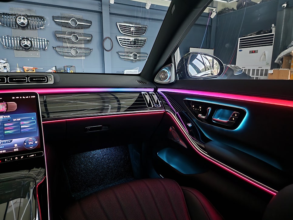 벤츠 S350d - 피아노락커트림 & 액티브엠비언트 & 4d부메스터