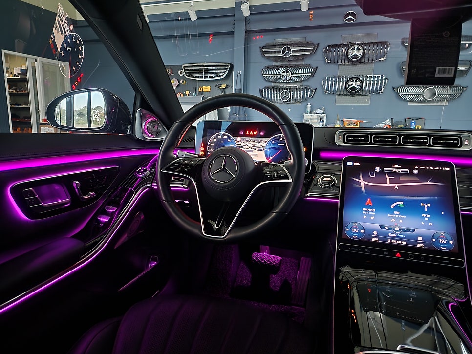 벤츠 S350d - 피아노락커트림 & 액티브엠비언트 & 4d부메스터