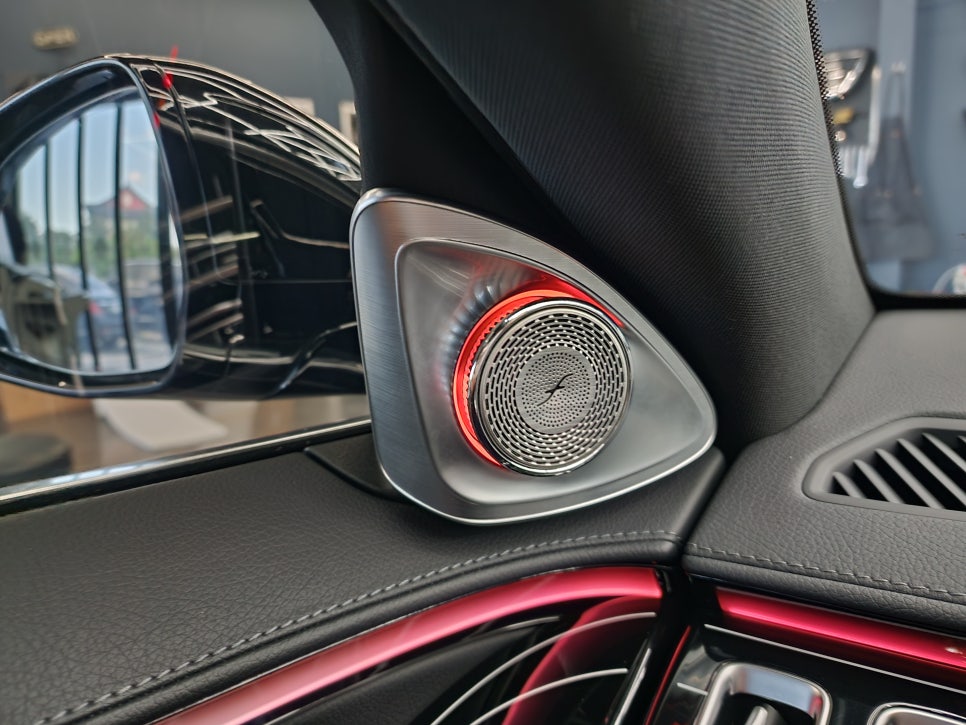 벤츠 S350d - 피아노락커트림 & 액티브엠비언트 & 4d부메스터