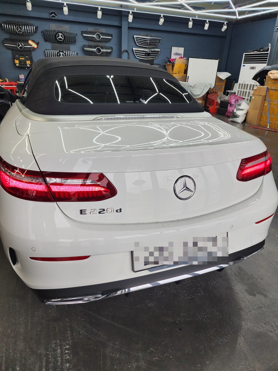 벤츠 E220d 카브리올레 - 와이드콕 핏 (리퍼 제품)