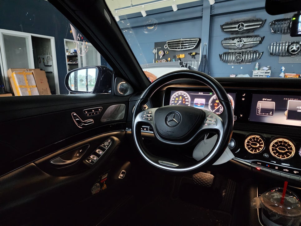 벤츠S350d - 송풍구 엠비언트 & 3d부메스터 set "S클래스에 빠질 수 없죠~ "