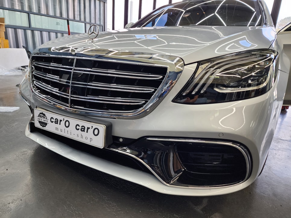 벤츠 S350d - S63바디킷 / 정품헤드램프, 정품테일램프