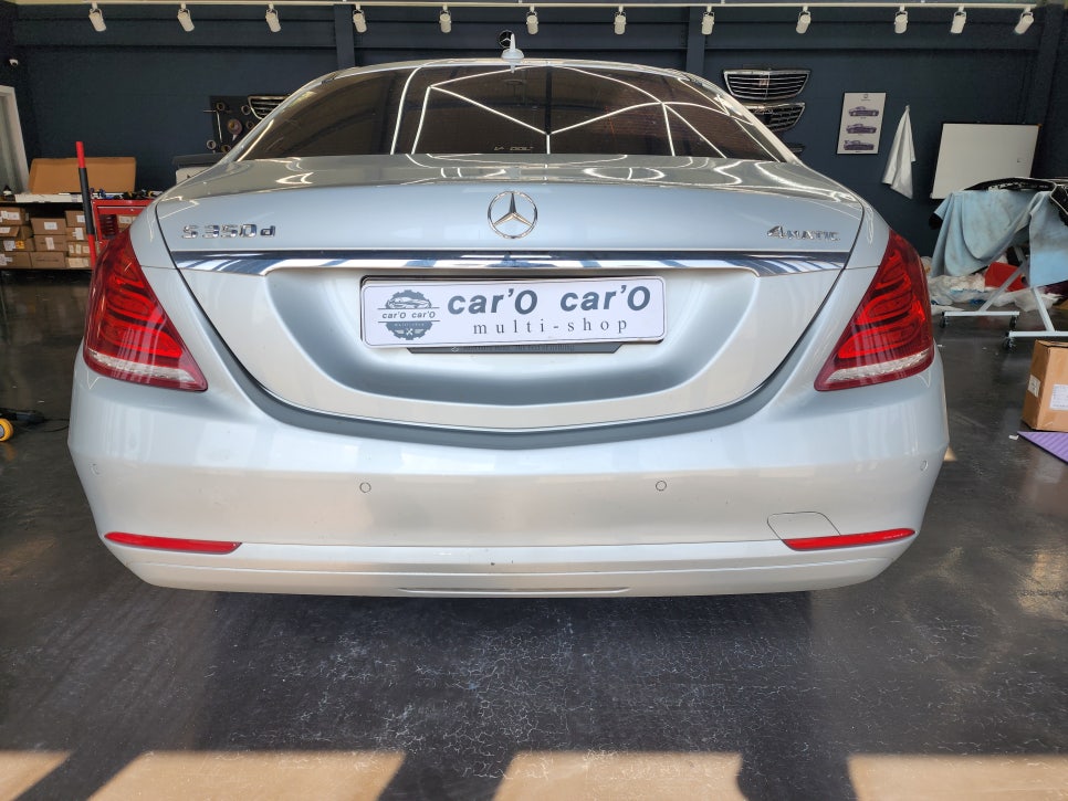 벤츠 S350d - S63바디킷 / 정품헤드램프, 정품테일램프