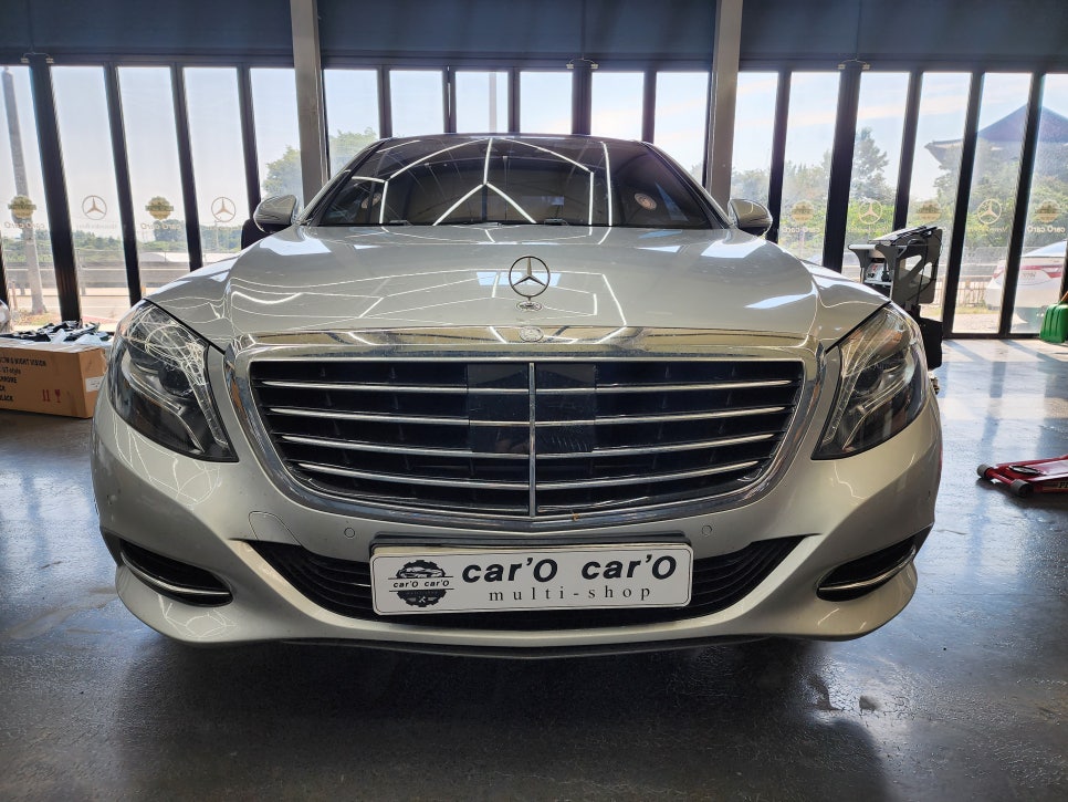 벤츠 S350d - S63바디킷 / 정품헤드램프, 정품테일램프