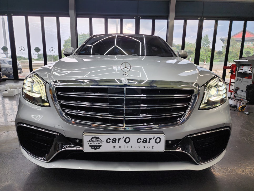 벤츠 S350d - S63바디킷 / 정품헤드램프, 정품테일램프