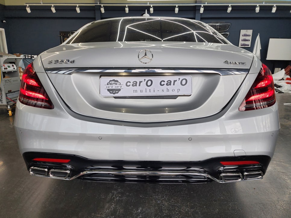 벤츠 S350d - S63바디킷 / 정품헤드램프, 정품테일램프