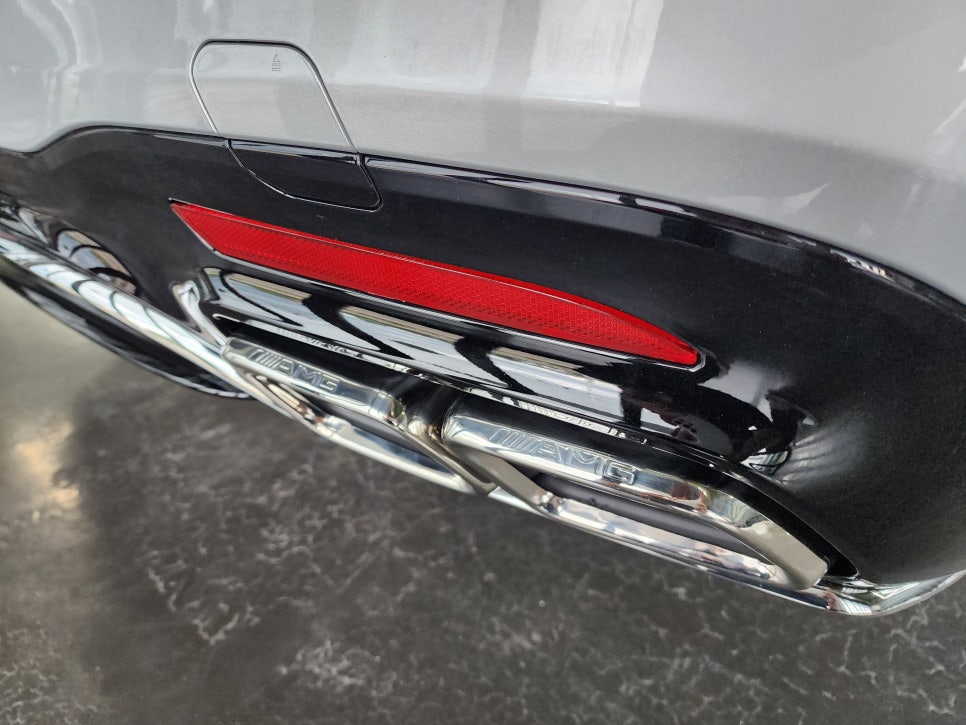 벤츠 S350d - S63바디킷 / 정품헤드램프, 정품테일램프