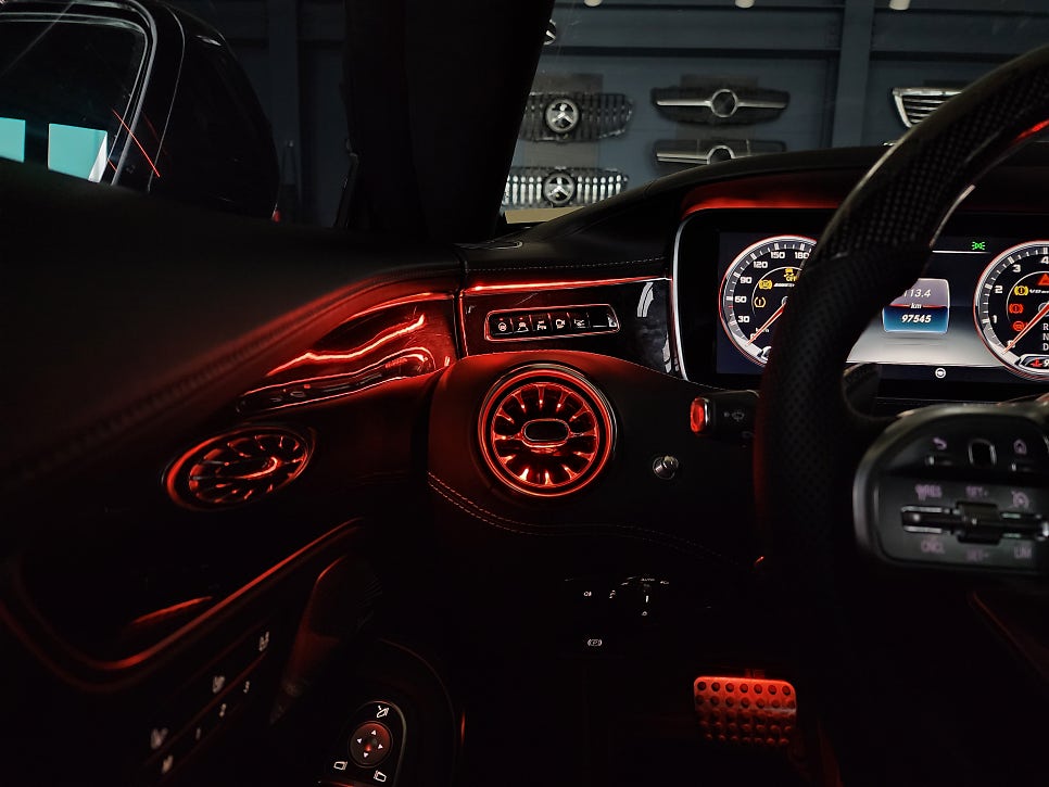 벤츠 S63amg 쿠페 - 엠비언트 64색 확장 및 광량업 / 송풍구엠비언트 / Amg 카본핸들