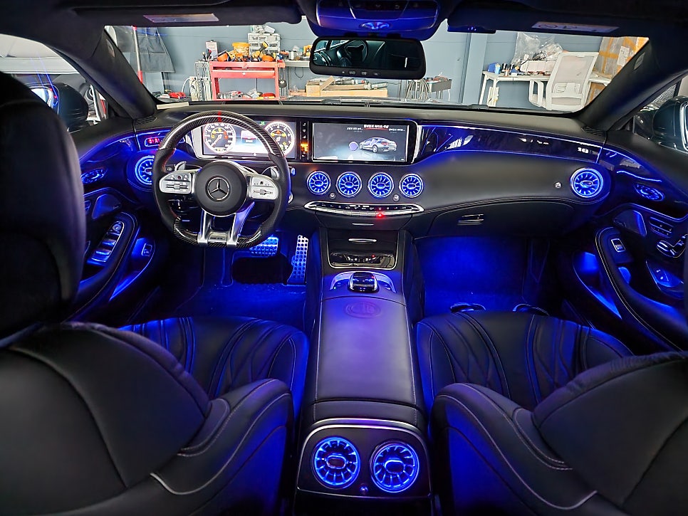 벤츠 S63amg 쿠페 - 엠비언트 64색 확장 및 광량업 / 송풍구엠비언트 / Amg 카본핸들