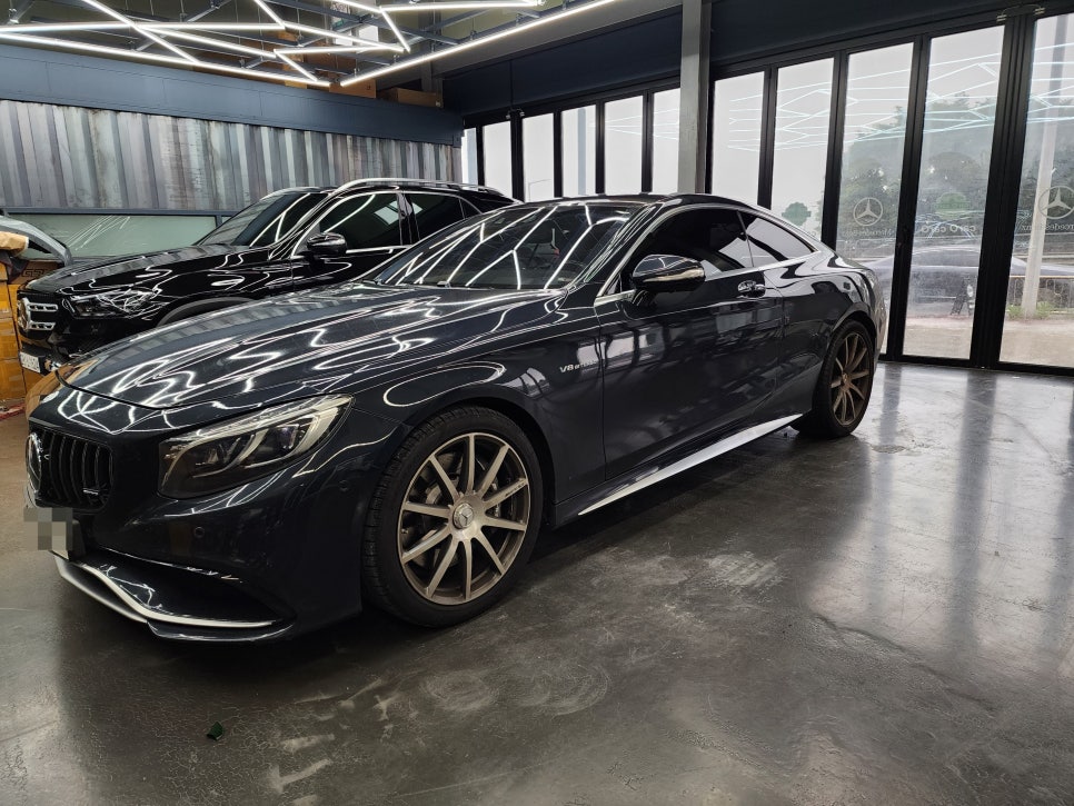 벤츠 S63amg 쿠페 - 엠비언트 64색 확장 및 광량업 / 송풍구엠비언트 / Amg 카본핸들