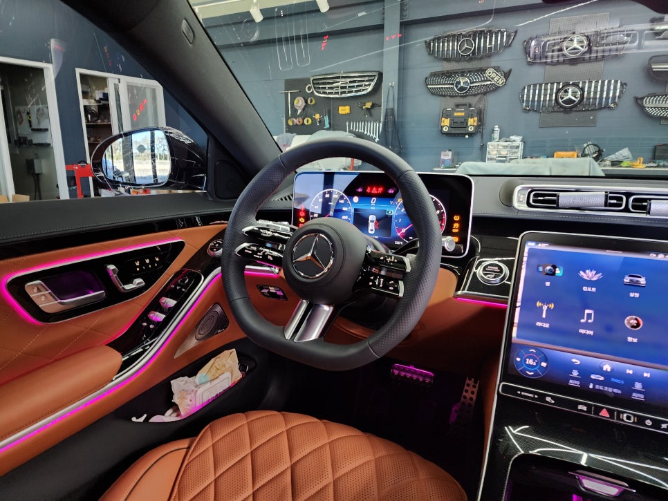 광주벤츠 엠비언트 ] 벤츠 S500 - 실내 풀 엠비언트! " 액티브 엠비언트, 미드레인지 엠비언트, 천장 부메스터,  4d 부메스터 "