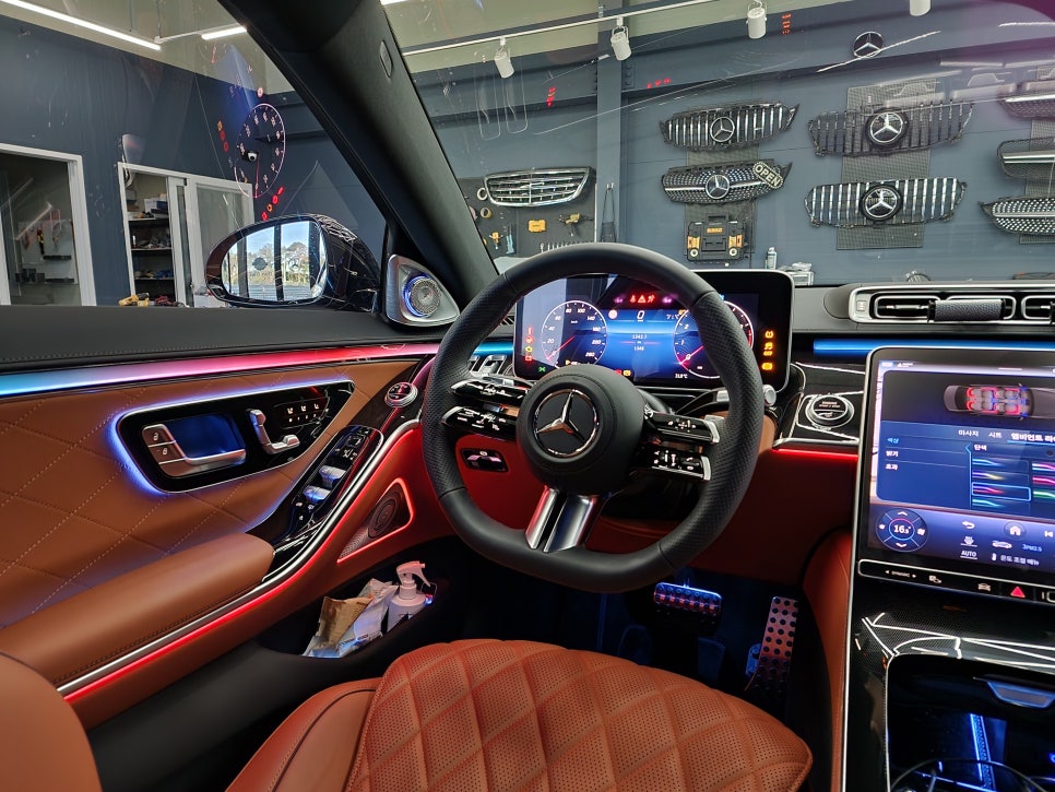 광주벤츠 엠비언트 ] 벤츠 S500 - 실내 풀 엠비언트! " 액티브 엠비언트, 미드레인지 엠비언트, 천장 부메스터,  4d 부메스터 "