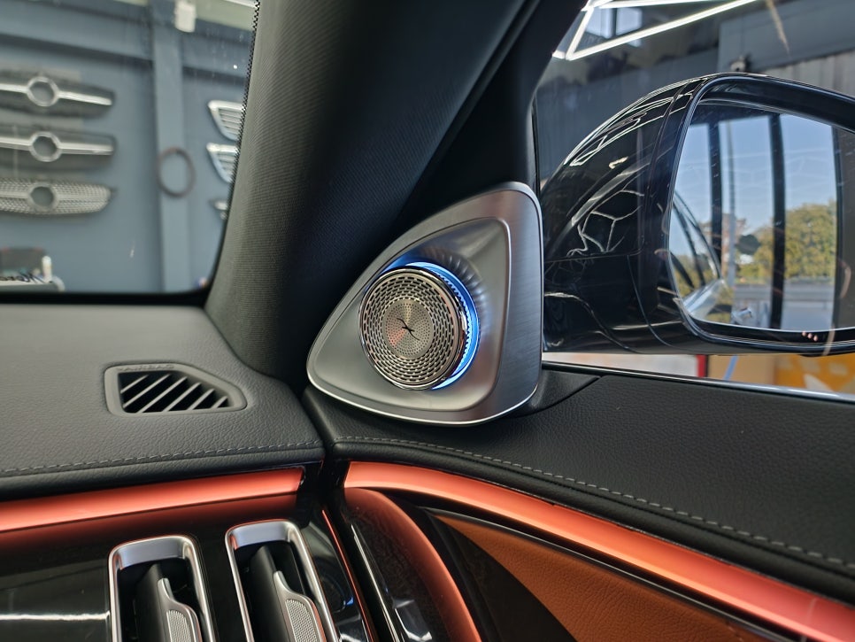 광주벤츠 엠비언트 ] 벤츠 S500 - 실내 풀 엠비언트! " 액티브 엠비언트, 미드레인지 엠비언트, 천장 부메스터,  4d 부메스터 "