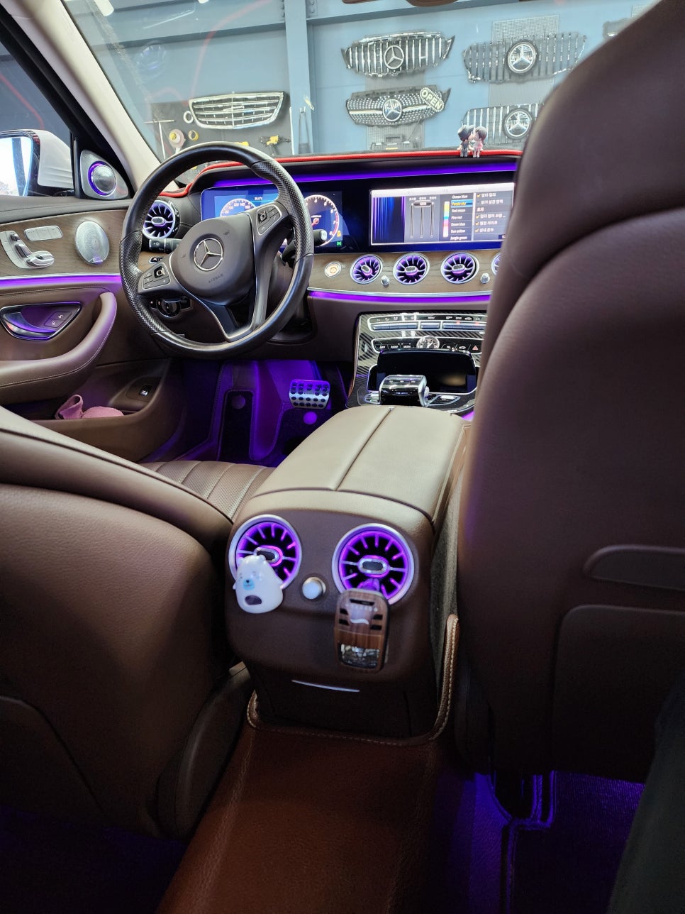 벤츠 E250ex - 송풍구엠비언트, 3d부메스터(하이클라스), 도어스팟, amg 알루미늄 패달