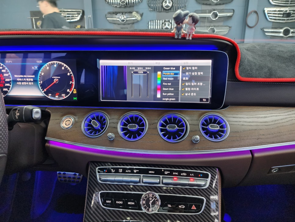 벤츠 E250ex - 송풍구엠비언트, 3d부메스터(하이클라스), 도어스팟, amg 알루미늄 패달