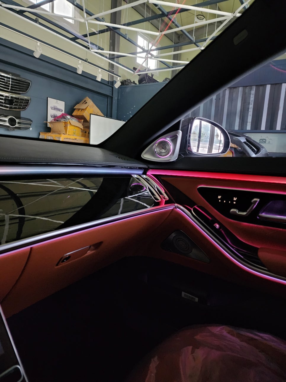 벤츠 S500 - 액티브엠비언트 & 4d부메스터