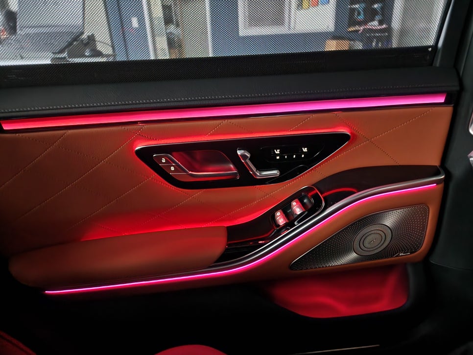 벤츠 S500 - 액티브엠비언트 & 4d부메스터