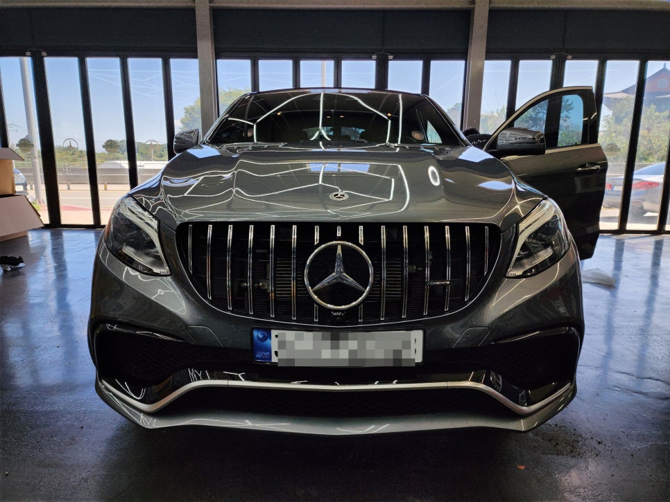 벤츠 Gle63amg - 세로그릴 & 엠비언트12색 확장 및 광량업