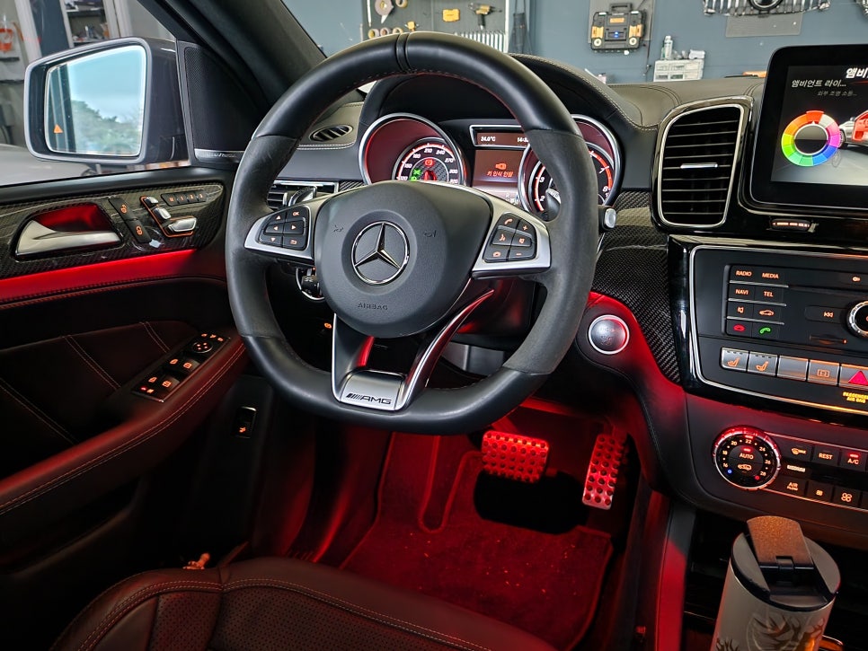 벤츠 Gle63amg - 세로그릴 & 엠비언트12색 확장 및 광량업