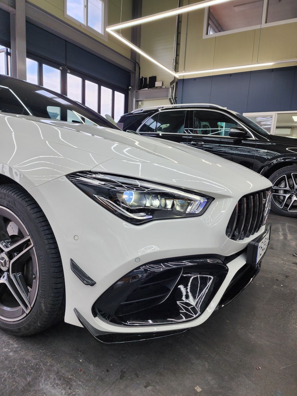 벤츠 Cla250 - 45amg 프론트 범퍼 & 카본 AMG 잠자리핸들 교체