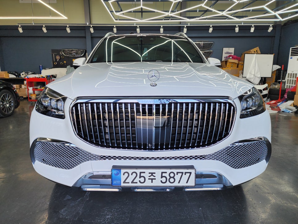 벤츠 Gls580 - 마이바흐 바디킷 & 22인치 단조휠 ( 타이어 전문샵에서 장착으로 인해 구매대행만 진행합니다 !)