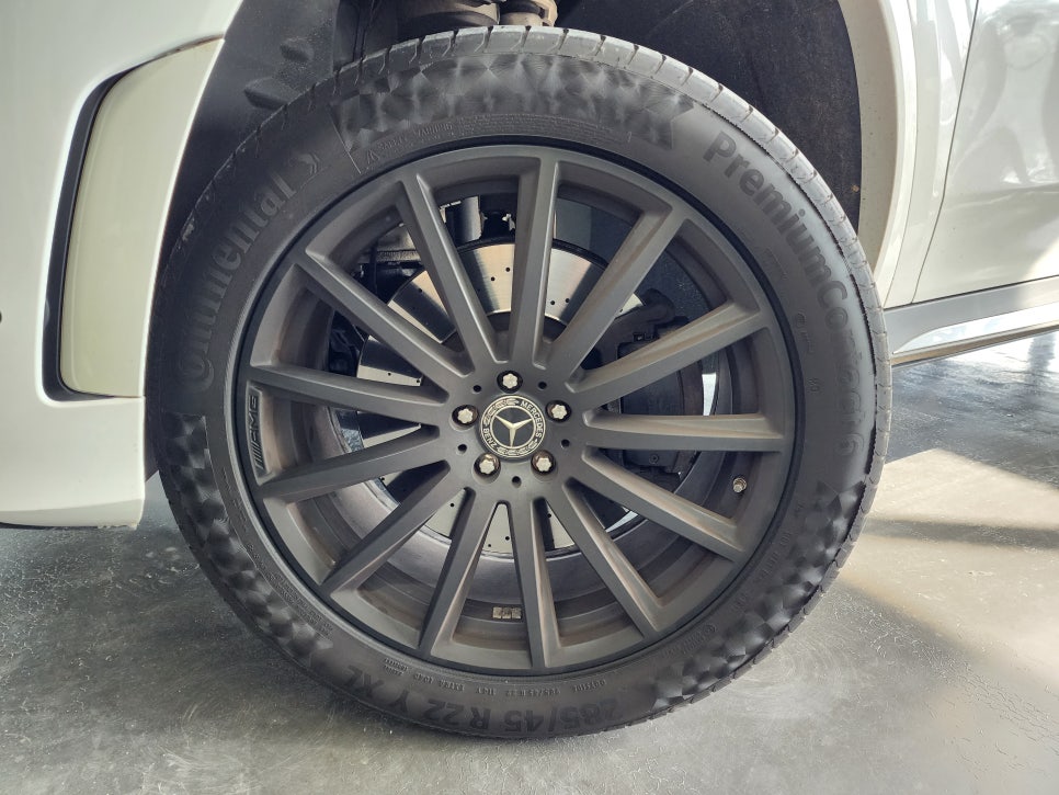 벤츠 Gls580 - 마이바흐 바디킷 & 22인치 단조휠 ( 타이어 전문샵에서 장착으로 인해 구매대행만 진행합니다 !)