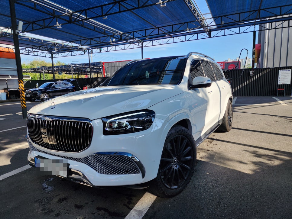벤츠 Gls580 - 마이바흐 바디킷 & 22인치 단조휠 ( 타이어 전문샵에서 장착으로 인해 구매대행만 진행합니다 !)